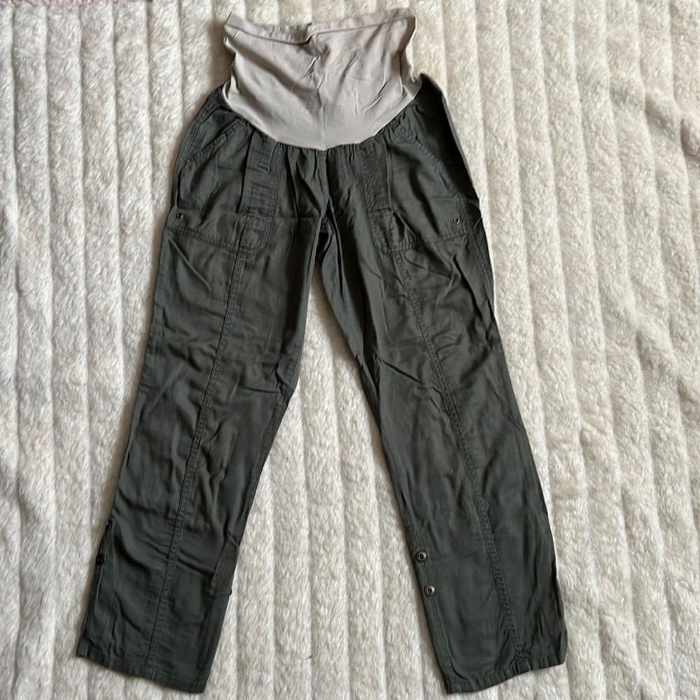 Maternity Olive Green Capris Medium